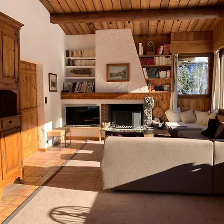 Chalet De L'aiguille 샬레 *